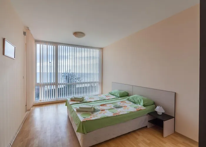 Panorama Kabakum - Free Parking Золотые Пески